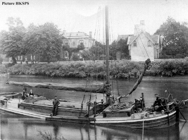 Humber Sloop Hydro At Anchor Humber Sloop Hydro At Anchor