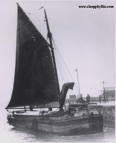 Phyllis (2)