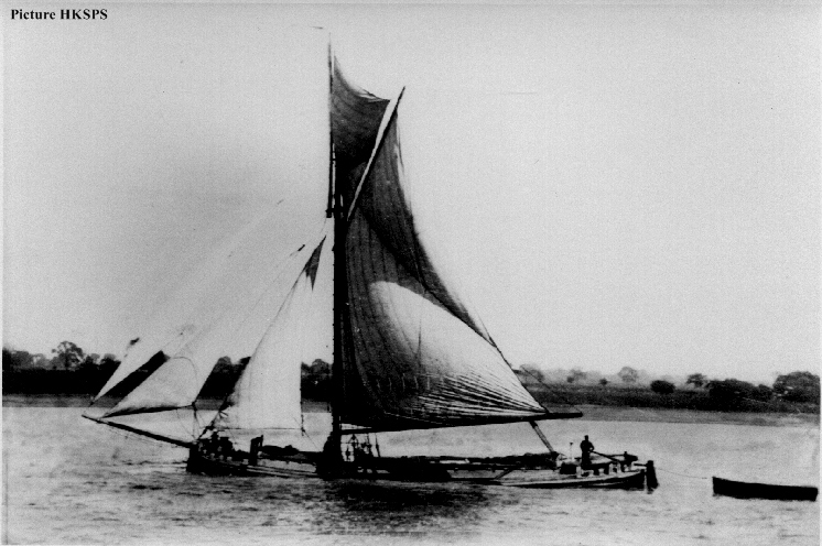 Humber Sloop Hydro Under Sail